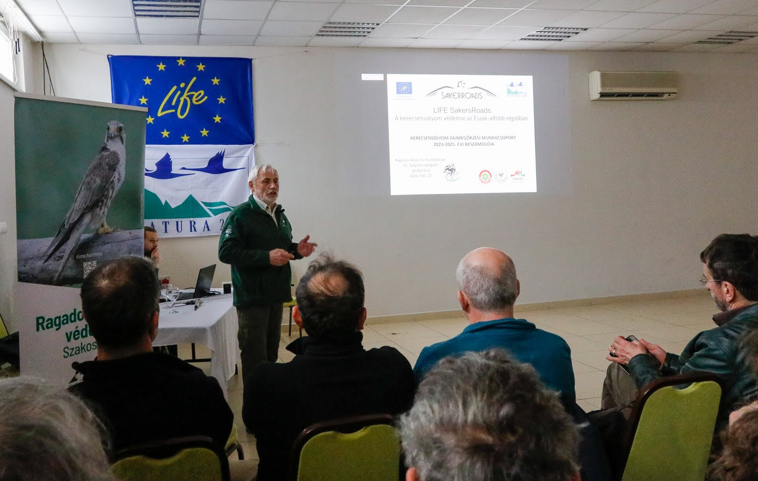 21. sólyomcsalogató