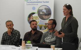 Szél Felícia moderátor megnyitja a kerekasztalt