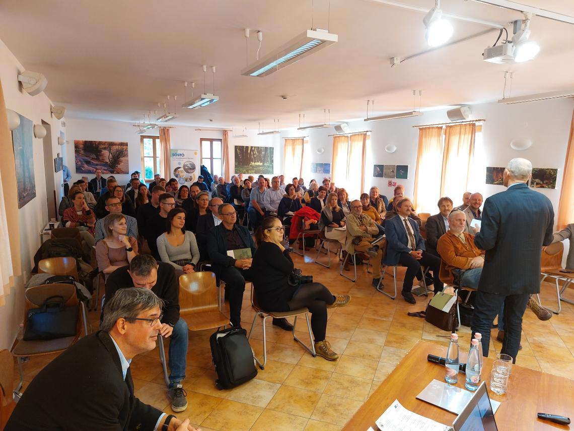 rácalmás konferencia